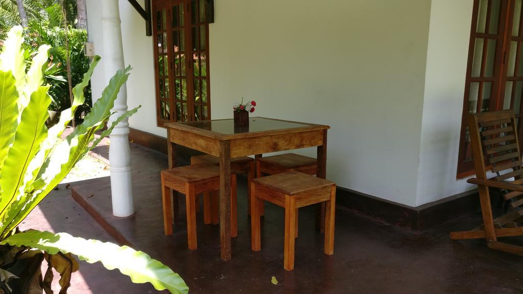 Bird Villa Galle Buitenkant foto