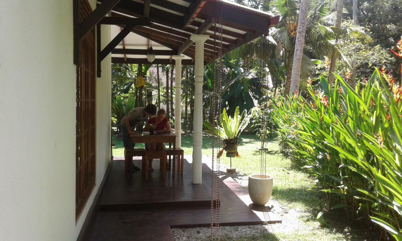 Bird Villa Galle Buitenkant foto